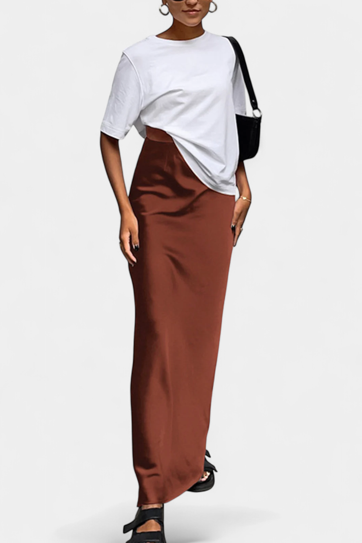 Falda Maxi Satén Negra Corte Fluido Estilo Elegante