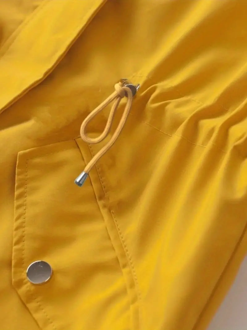 Camila – Abrigo Impermeable Manga Larga Corte Ajustado