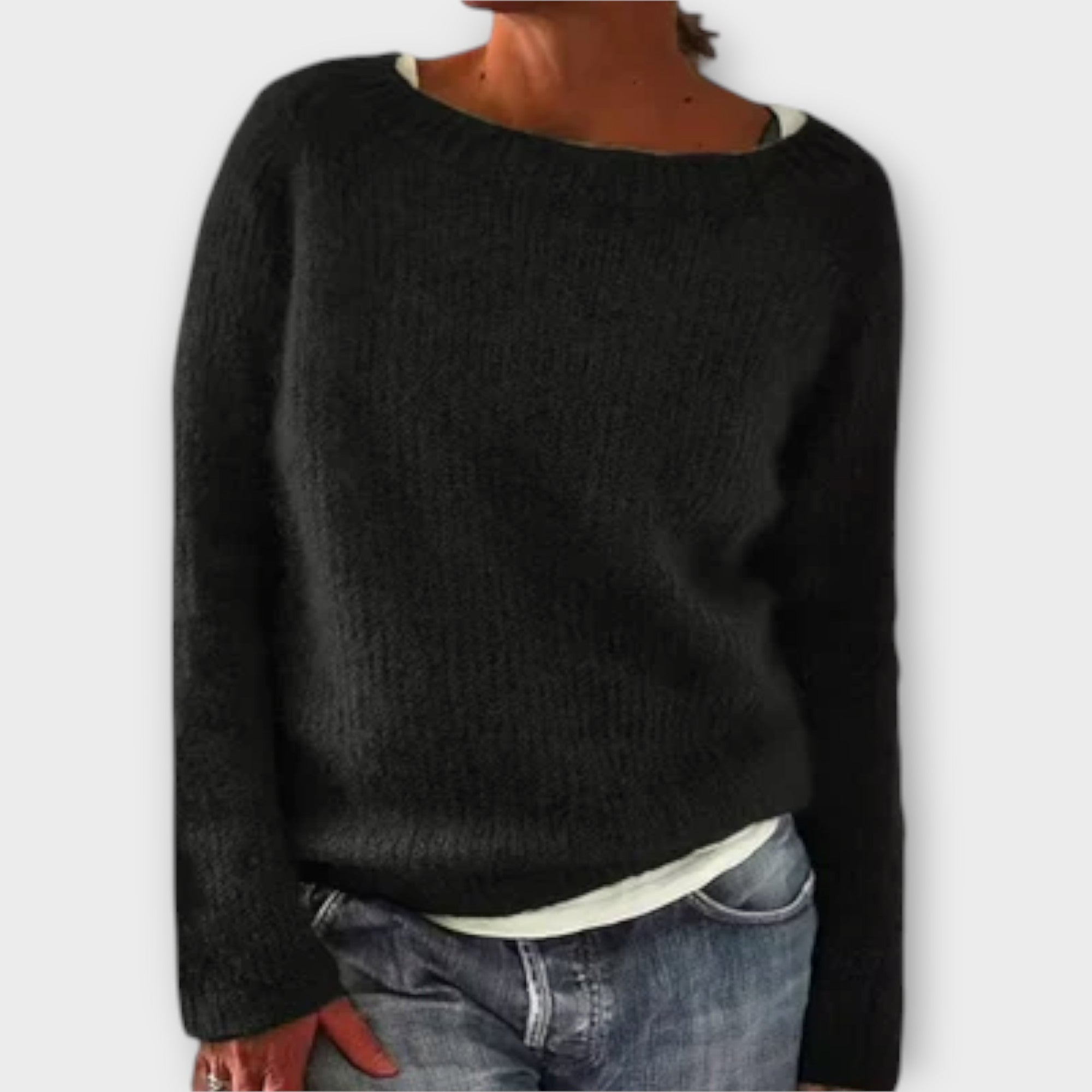 Elena – Suéter Punto Monocromo Cuello Redondo Suave