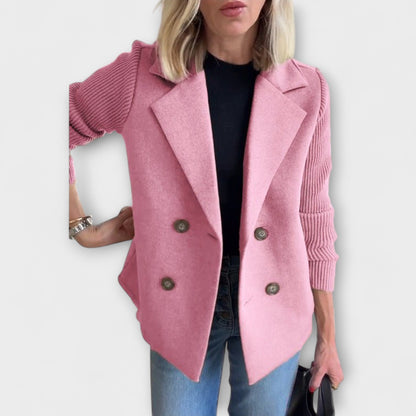 Sofía - Blazer Punto Mangas Tejidas Doble Botonadura