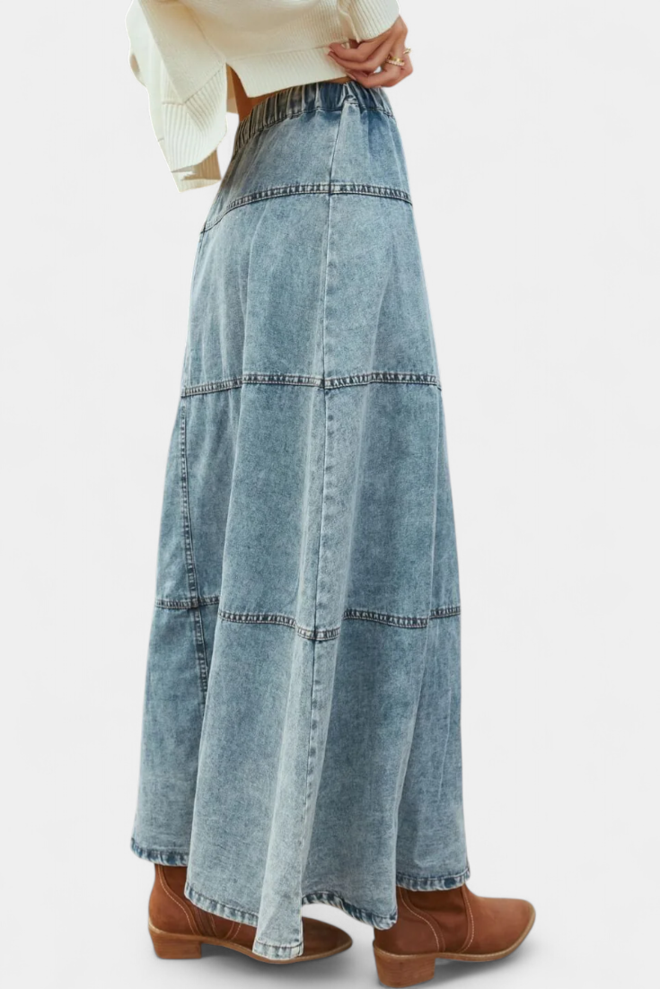 Lorena – Falda Maxi Vaquera Con Pluma Y Costuras Marcadas
