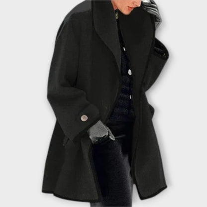 Elena – Trench Gabardina Entallado Con Detalles Refinados